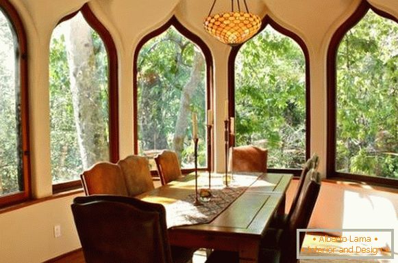 Marokanski dizajn prozora - fotografija u unutrašnjosti