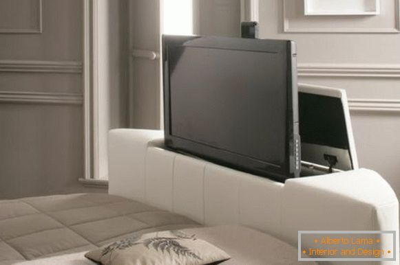 Sofa sa ugrađenim TV-om