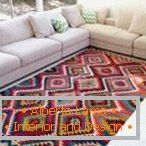 Bele sofe i turski tepih