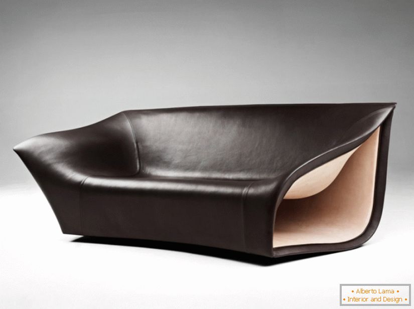 Dizajnerska kožna sofa