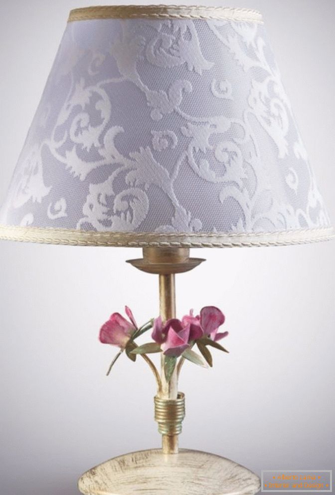 Stolne lampe u stilu Provence фото 1