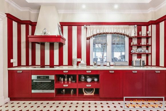 Dizajn crvene slike u kuhinji 22