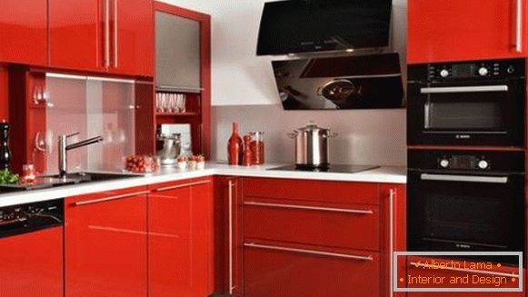 Crvena crna kuhinja slika 27