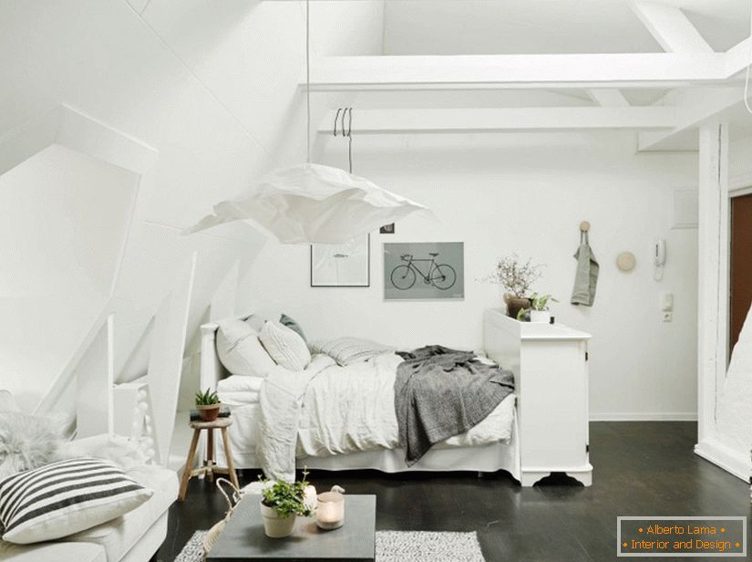 Unutrašnjost spavaće sobe u Švedskoj