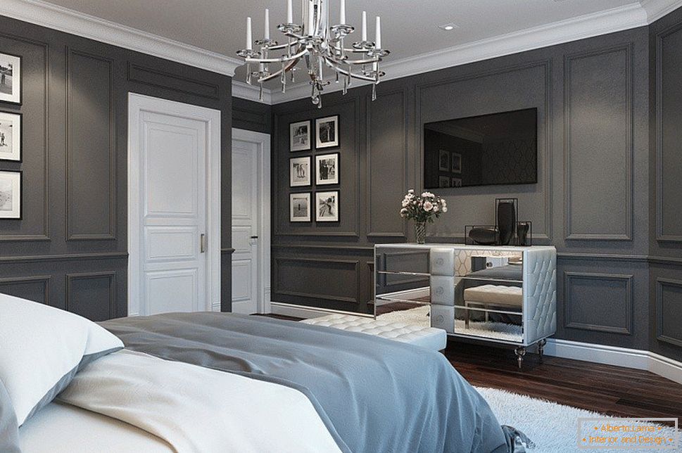 Obojene lajsne u spavaćoj sobi sa sivim zidovima