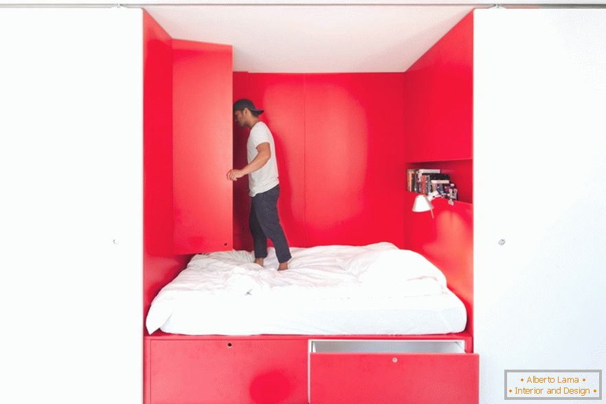 Spavaća soba u apartmanima Mighty Mouse od Nicholas Gurney