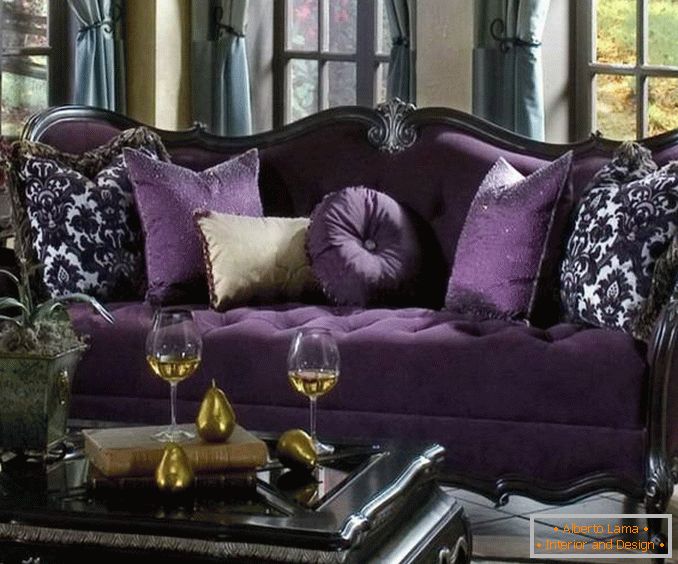 Sofa u stilu Art Nouveau