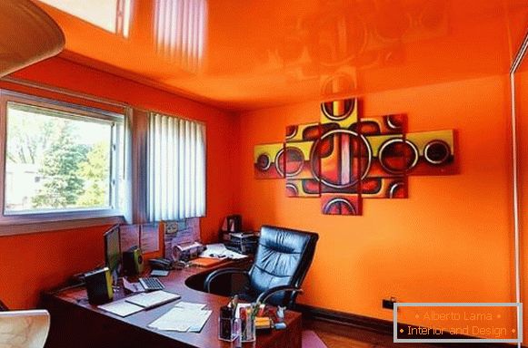 kući-ured-u-narandžastoj boji