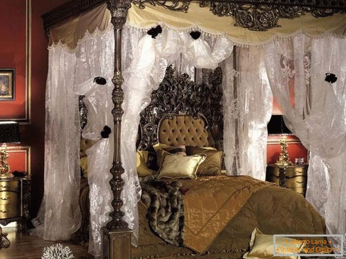 Pravilan dizajn barokne spavaće sobe u tamnim bojama.