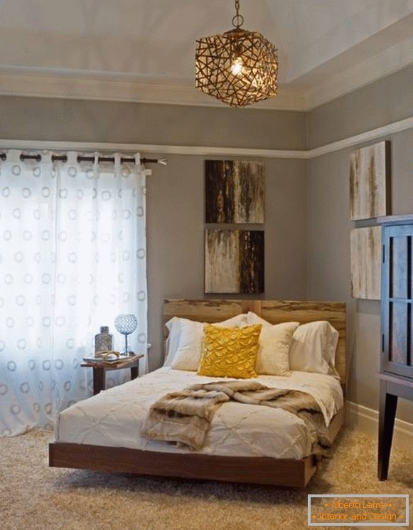 Udoban dizajn spavaće sobe sa rustičnim motivima