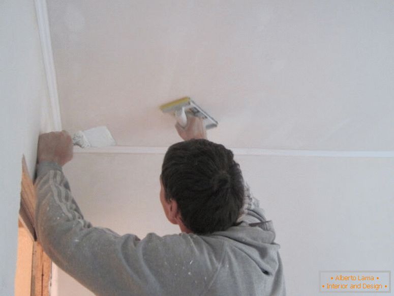 putty-ceiling-with-hands_02-1024h768