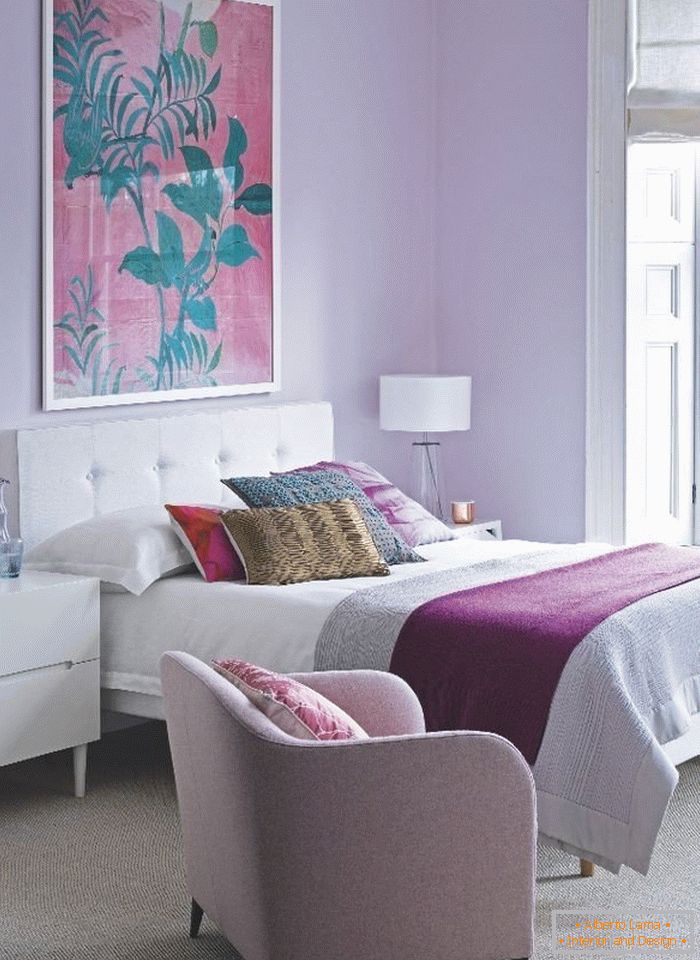 Udobna spavaća soba u boji boje
