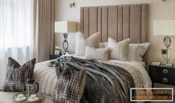 Enterijer spavaće sobe u modernom stilu i luksuzni dekor