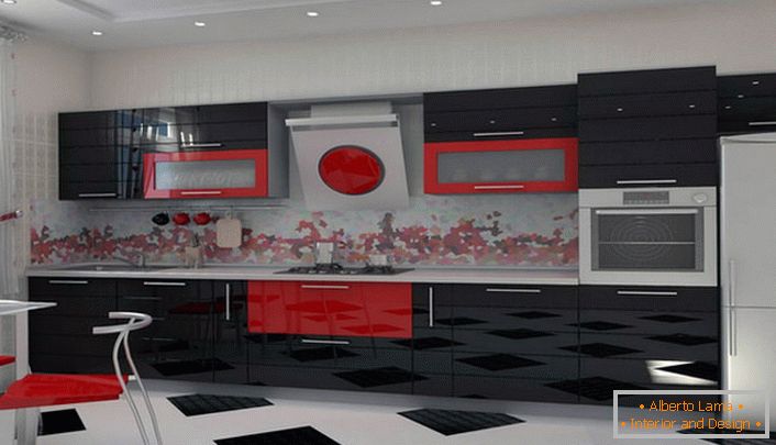 Kombinacija bogate crvene i kontrastne crne boje idealna je za ukrašavanje kuhinje u stilu Art Nouveau.