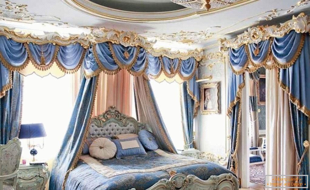 Spavaća soba sa elegantnim enterijerom