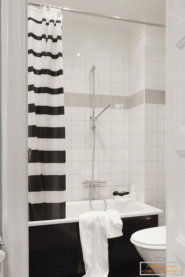 Kupaonica u crno-beloj boji