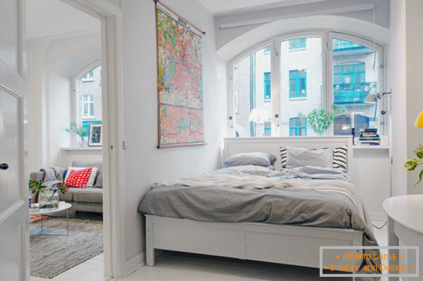 Spavaća soba u malom stanu u skandinavskom stilu