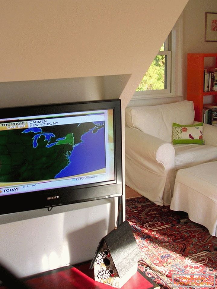 TV u gostinskoj kabini malog dvorca u SAD