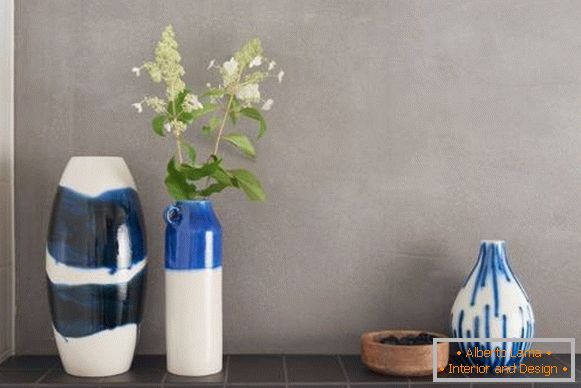 Elegantne vaze za dekoraciju enterijera do proleća