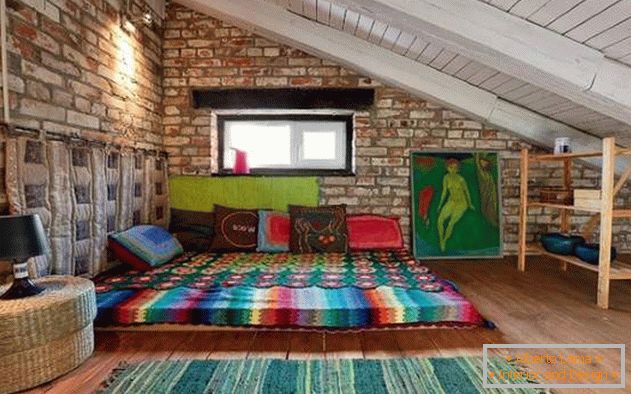Odličan moderan dizajn spavaće sobe u seoskoj kući