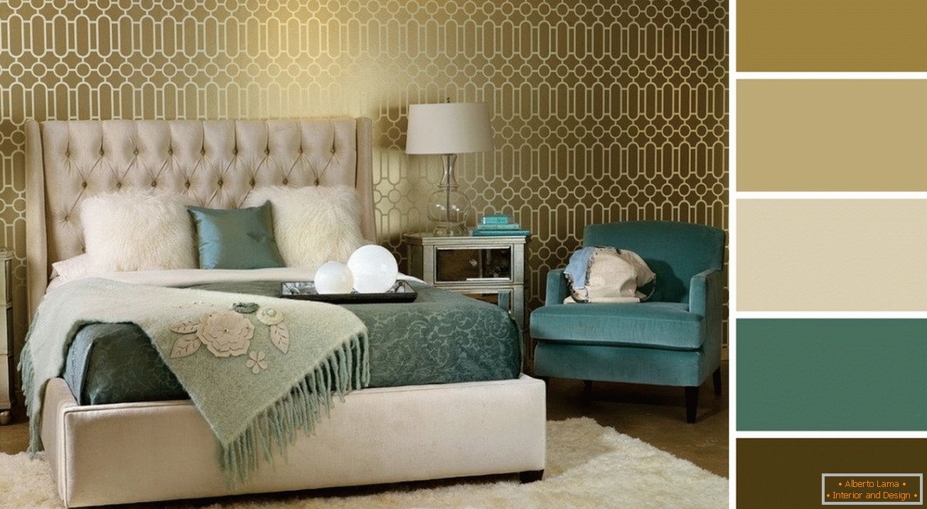 Zidna dekoracija u spavaćoj sobi sa tapetama u zlatnim tonovima